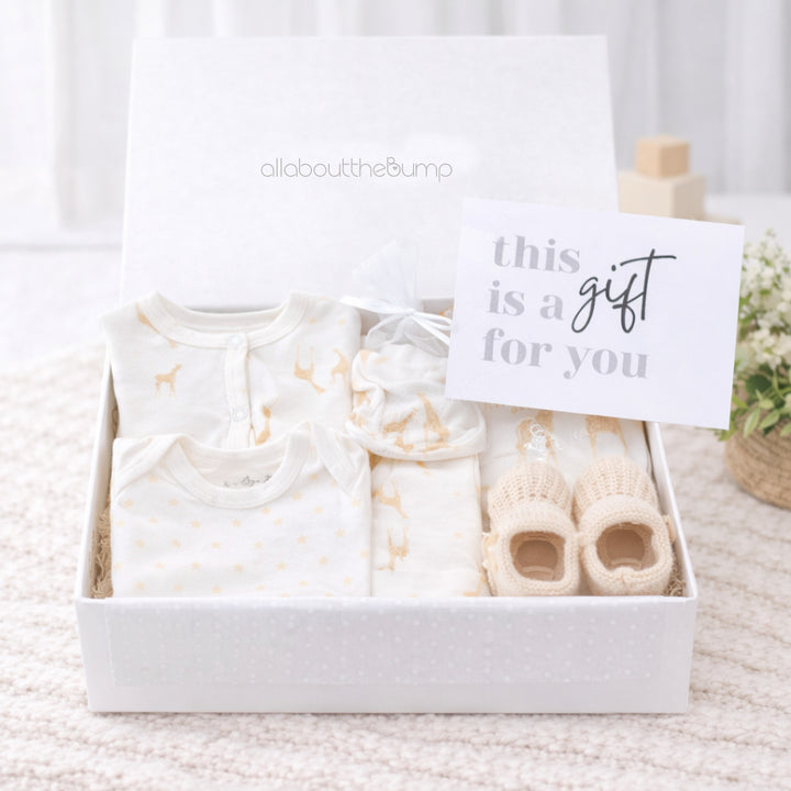 Unisex Beige Giraffe Gift Hamper
